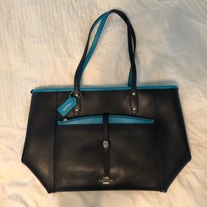 NWT Coach Navy and Teal Zip Top Tote